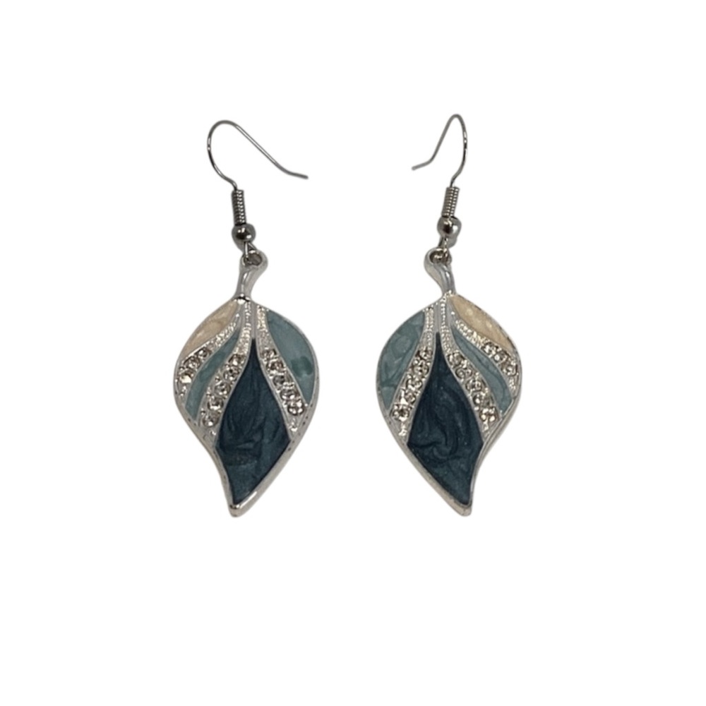 🍄 Elegant Silver and Blue Leaf Earrings